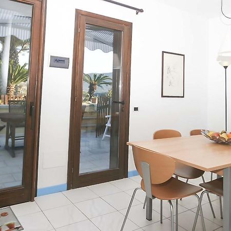 Appartement Il Porto Trilocale Nr.7 à Porto Azzurro Extérieur photo